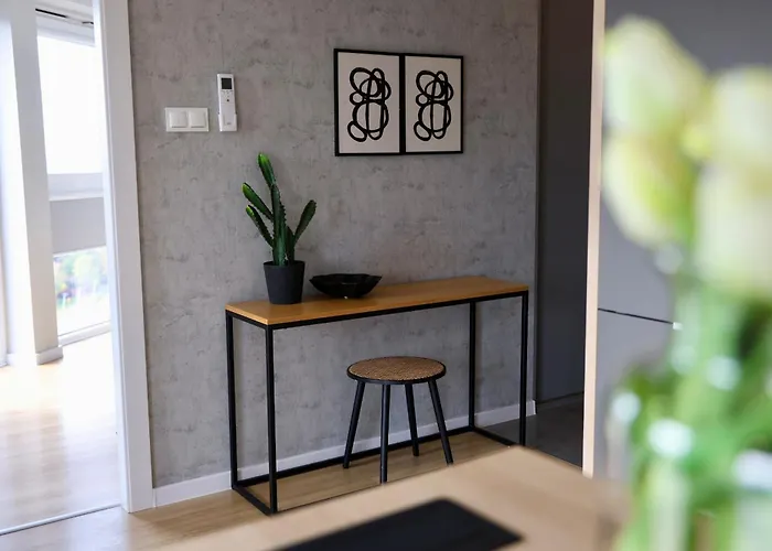 Capital Towers Grand Apartment *